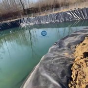 魚(yú)塘鋪設(shè)防滲土工膜的注意事項(xiàng)